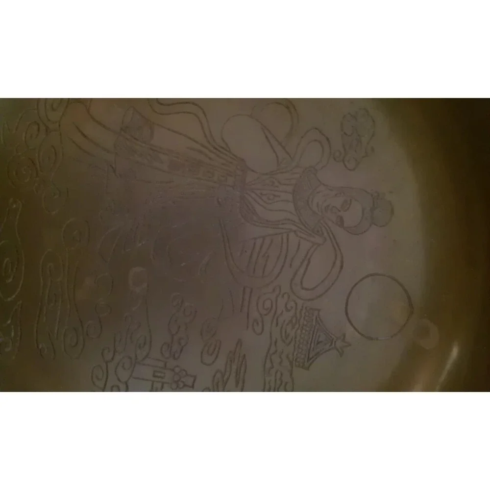 Set of 2 brass bowls‎ with oriental design etchings
